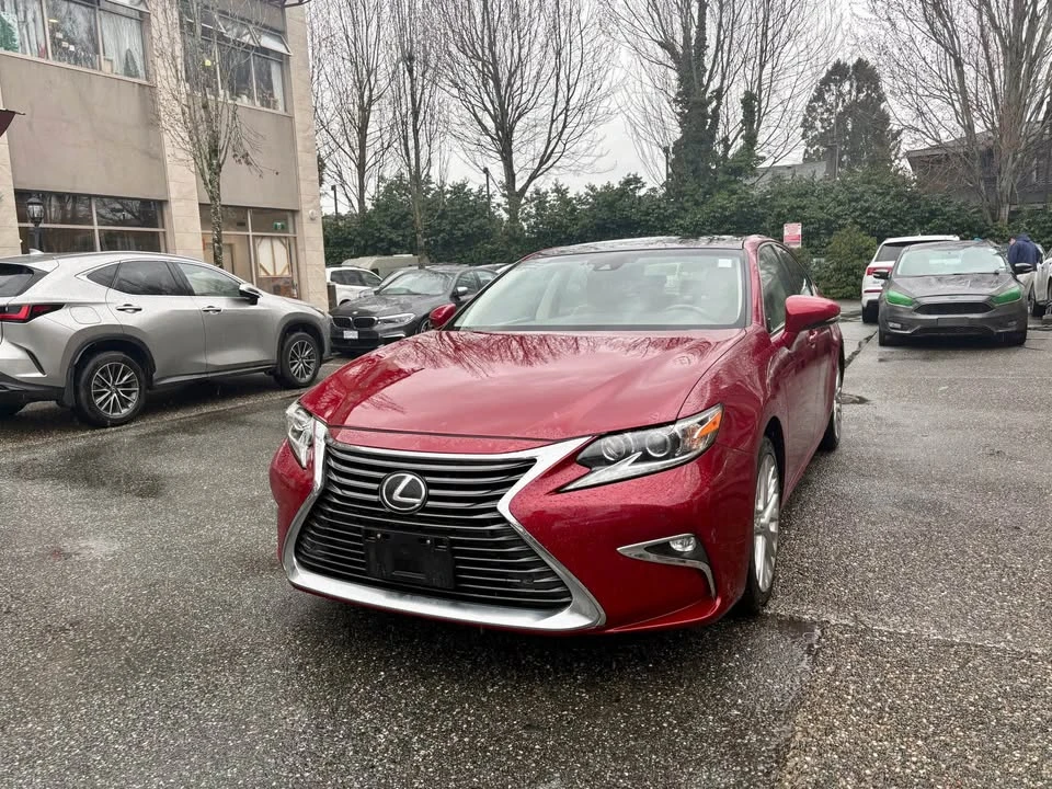 2016 Lexus ES 6th Gen - Image 2 of 13