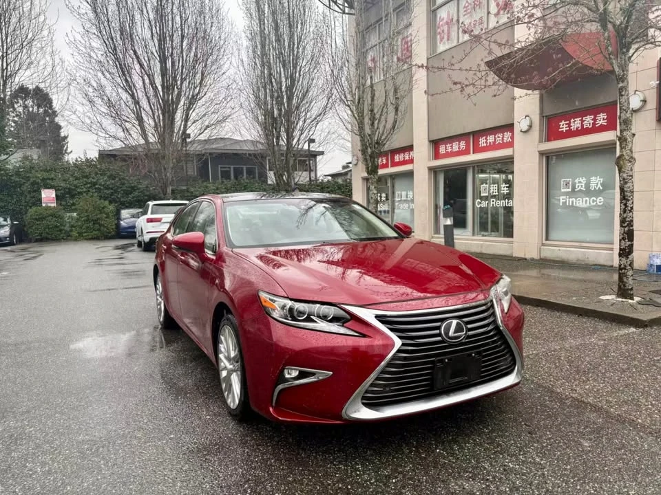 2016 Lexus ES 6th Gen - Image 16 of 17