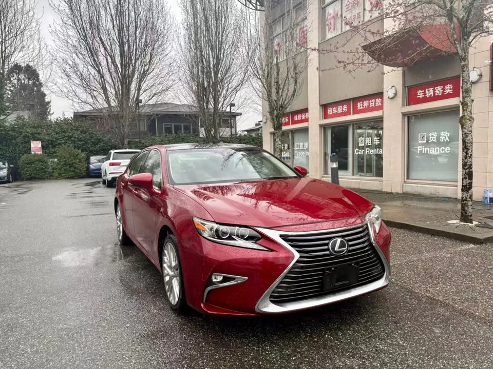 2016 Lexus ES 6th Gen - Image 2 of 11