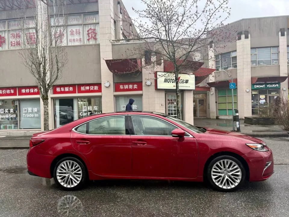 2016 Lexus ES 6th Gen - Image 3 of 17