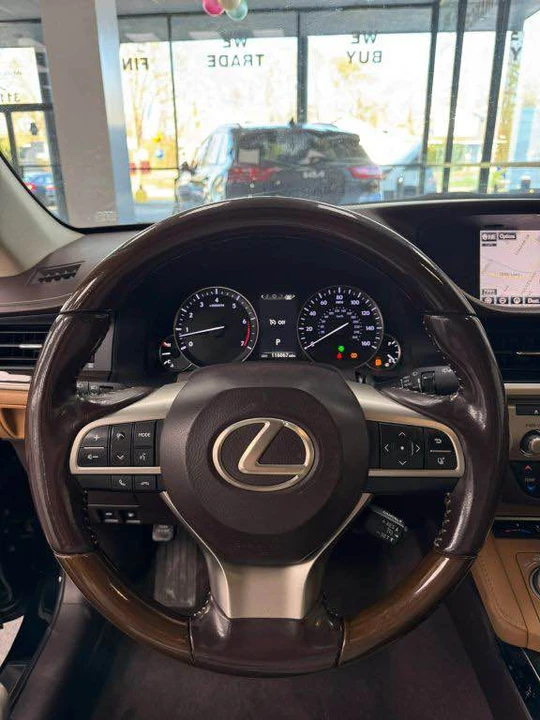 2016 Lexus ES 6th Gen - Image 14 of 16