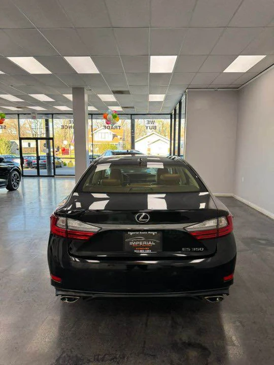 2016 Lexus ES 6th Gen - Image 5 of 16