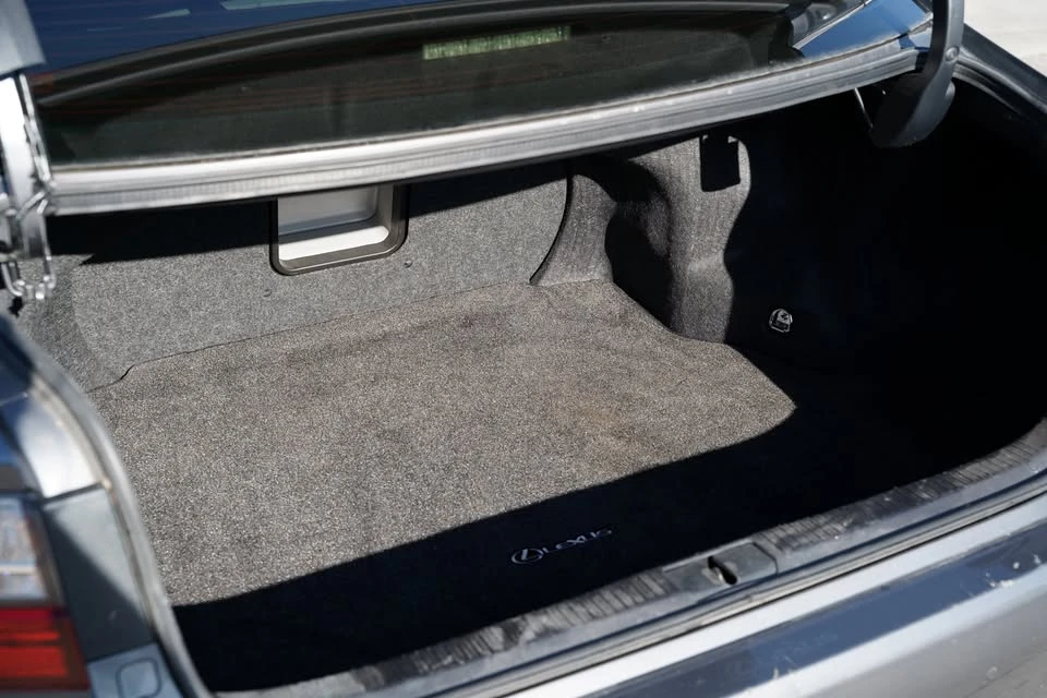 2016 Lexus ES 6th Gen - Image 14 of 18