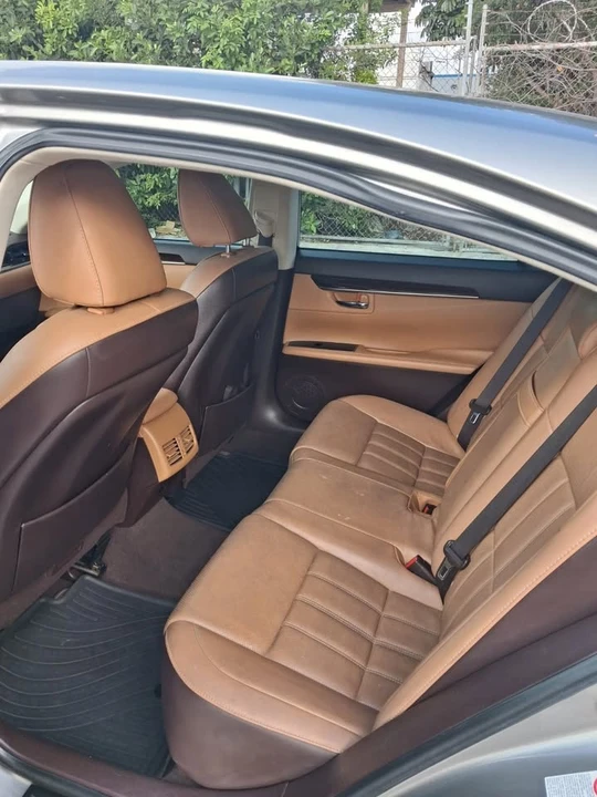 2016 Lexus ES 6th Gen - Image 7 of 12