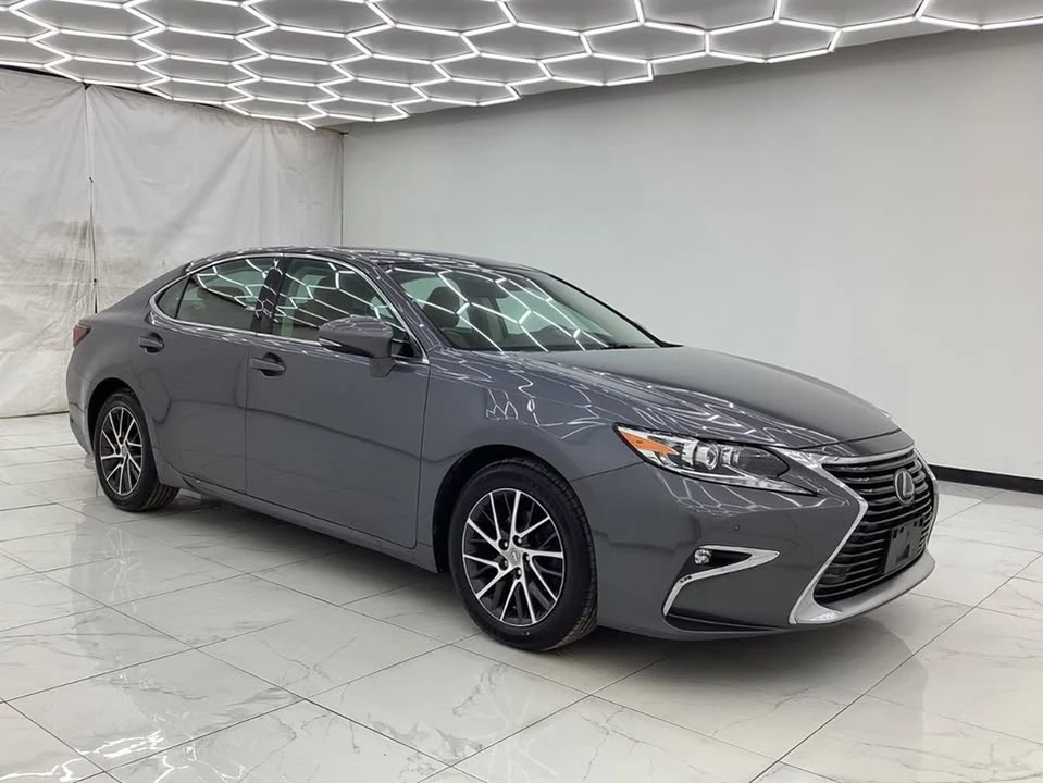 2016 Lexus ES 6th Gen - Image 3 of 18