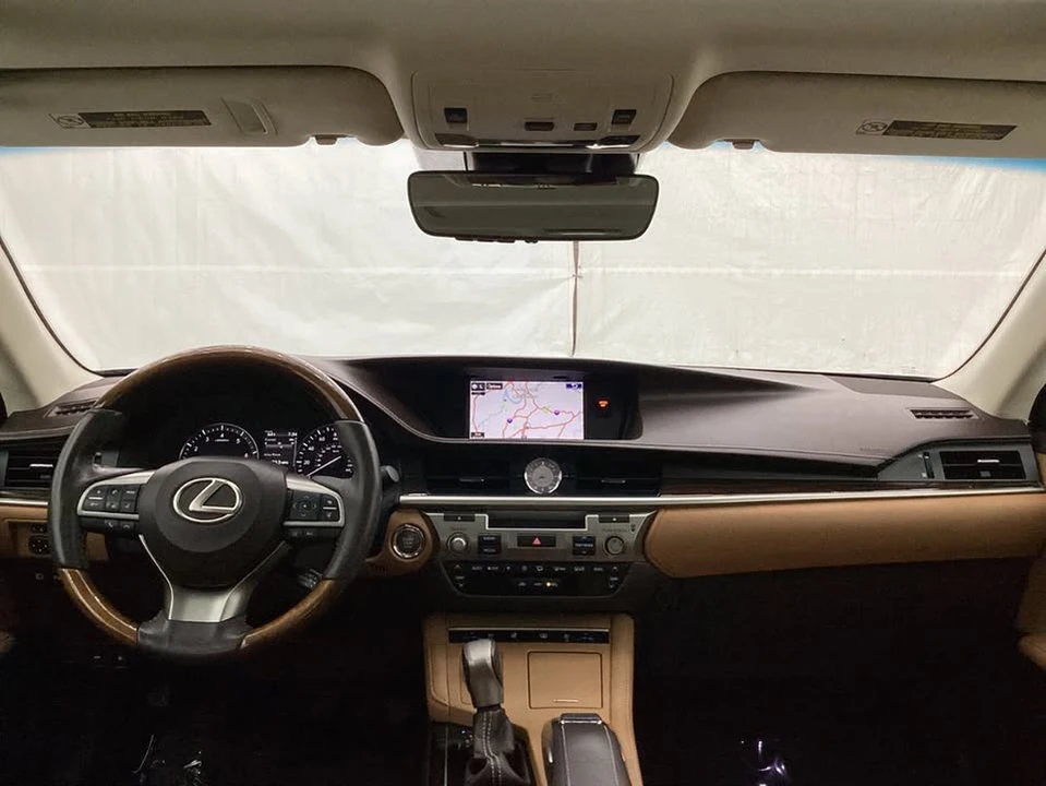 2016 Lexus ES 6th Gen - Image 13 of 18