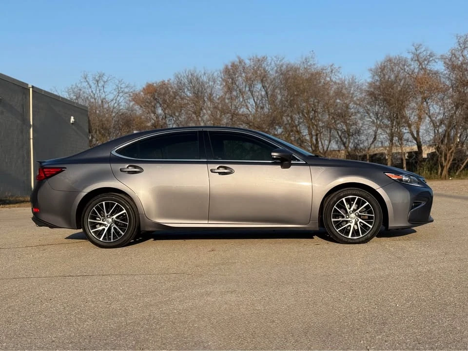 2016 Lexus ES 6th Gen - Image 4 of 20
