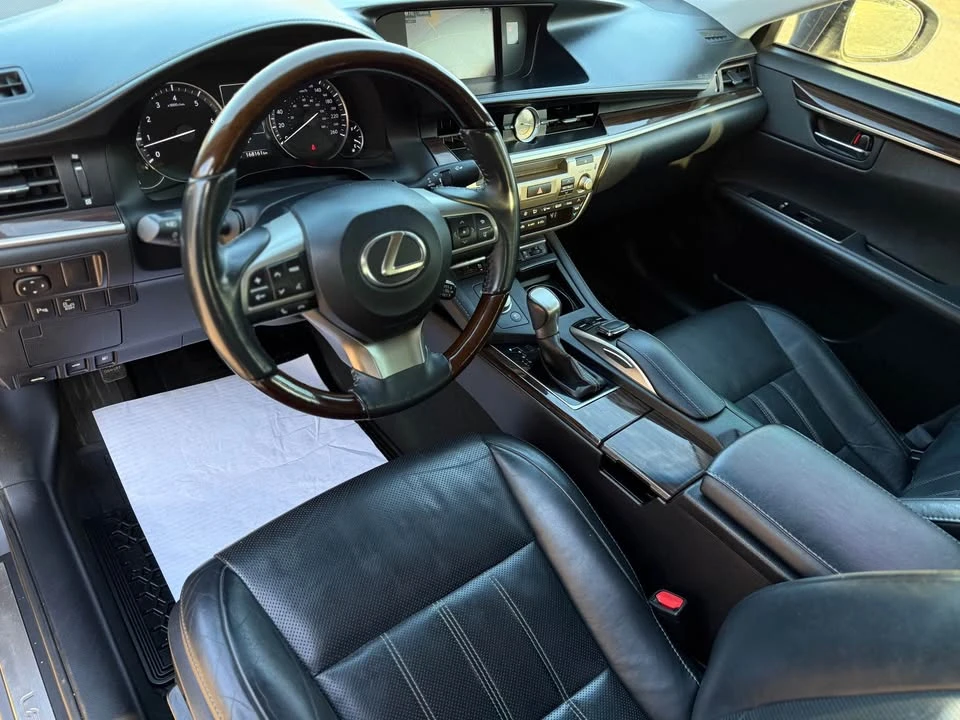 2016 Lexus ES 6th Gen - Image 8 of 20