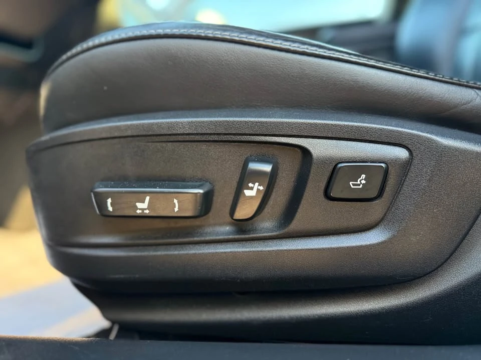 2016 Lexus ES 6th Gen - Image 20 of 20