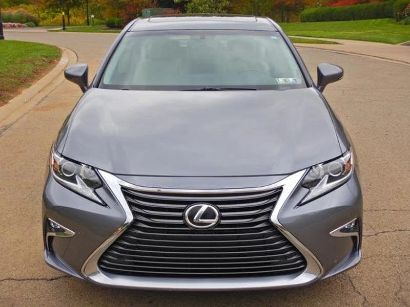 2016 Lexus ES 6th Gen - Image 7 of 19