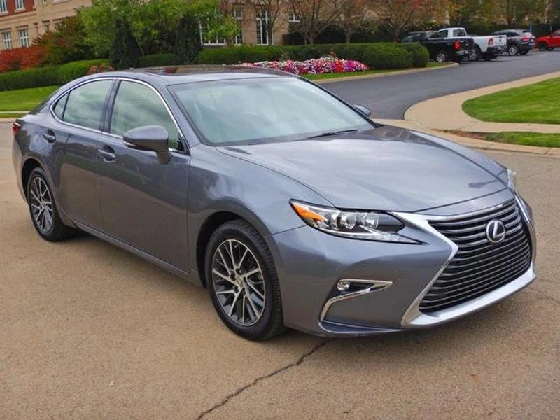 2016 Lexus ES 6th Gen - Image 3 of 19