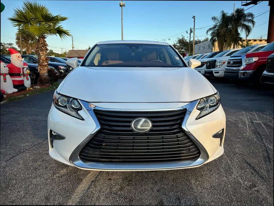 2016 Lexus ES 6th Gen - Image 2 of 13