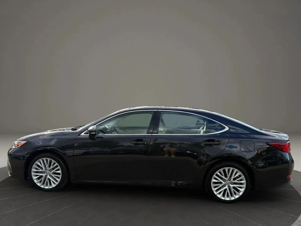 2016 Lexus ES 6th Gen - Image 3 of 19
