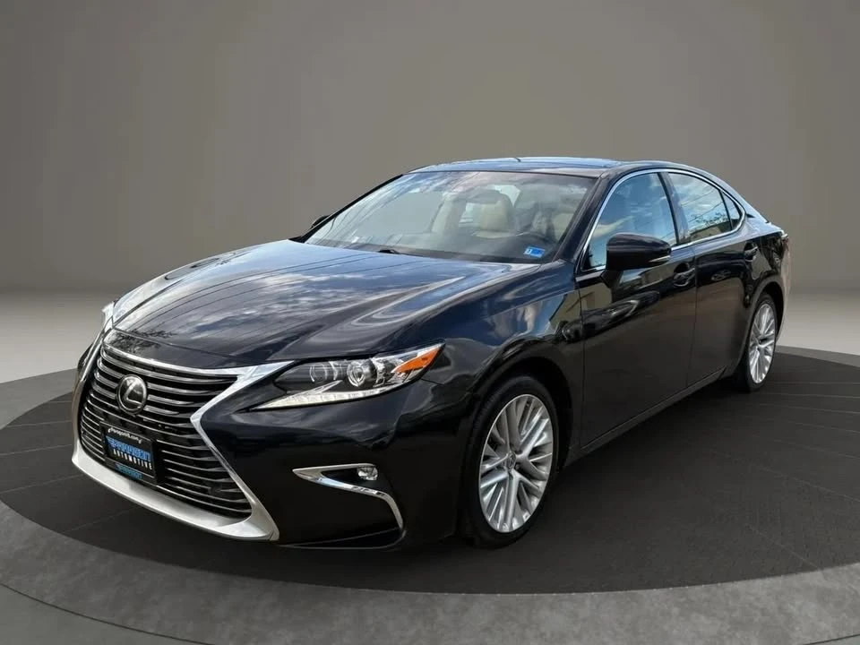 2016 Lexus ES 6th Gen - Image 2 of 19