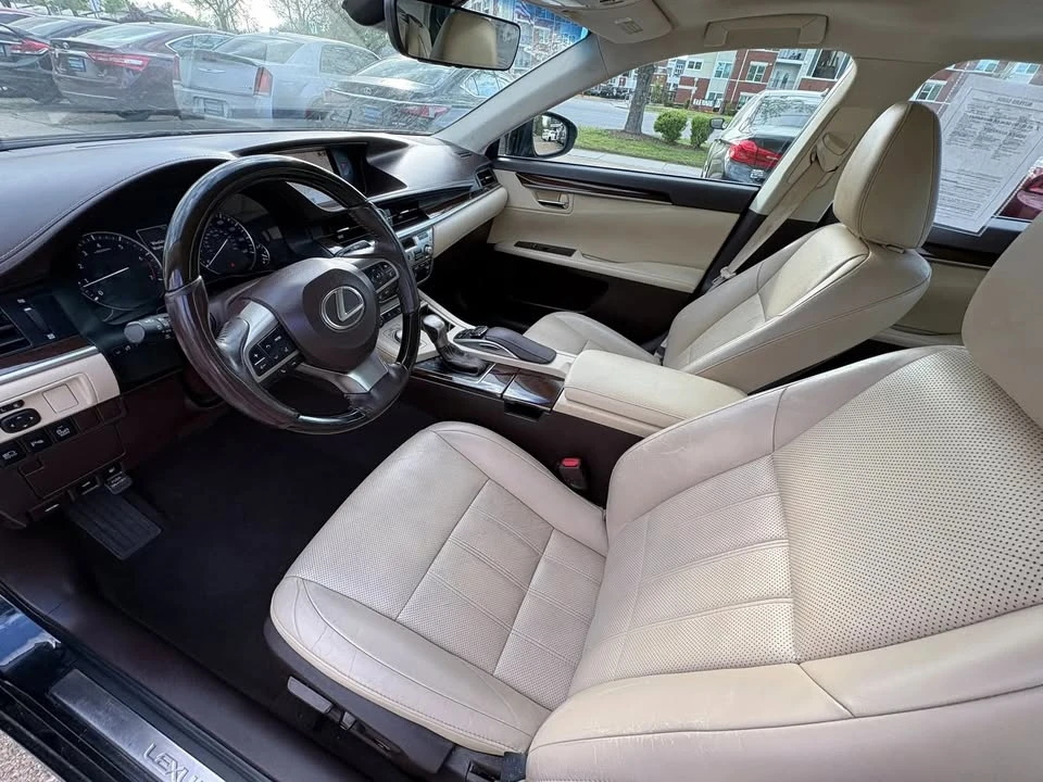 2016 Lexus ES 6th Gen - Image 12 of 19
