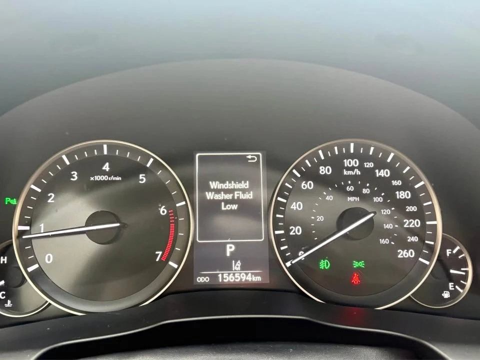 2016 Lexus ES 6th Gen - Image 9 of 12