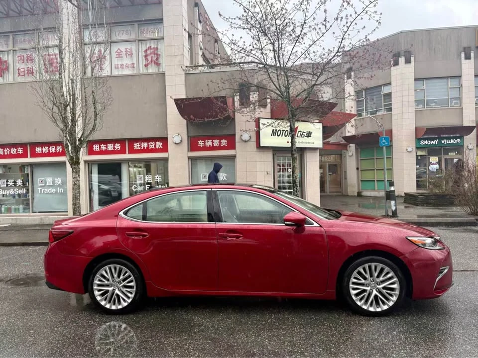 2016 Lexus ES 6th Gen - Image 6 of 12