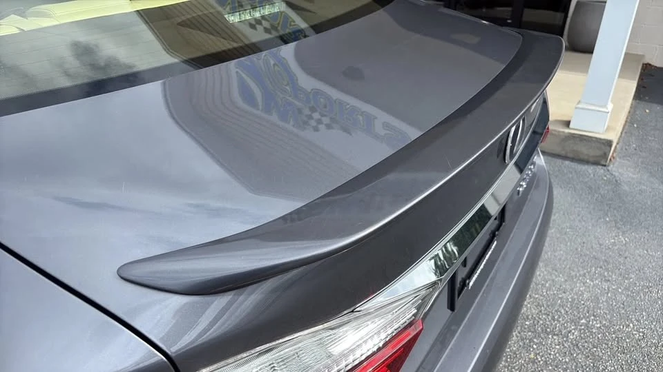 2016 Lexus ES 6th Gen - Image 17 of 19