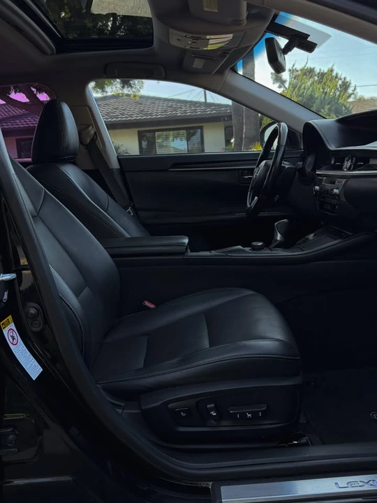 2016 Lexus ES 6th Gen - Image 19 of 19
