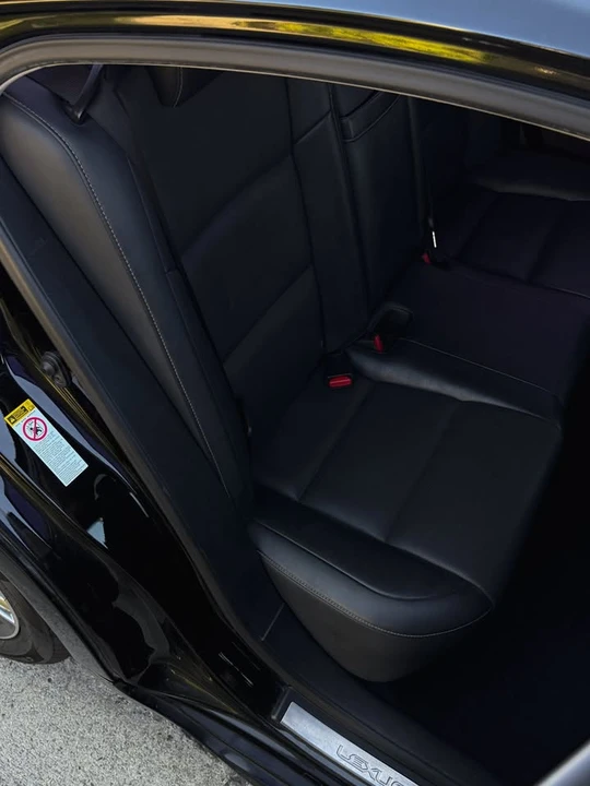 2016 Lexus ES 6th Gen - Image 15 of 19