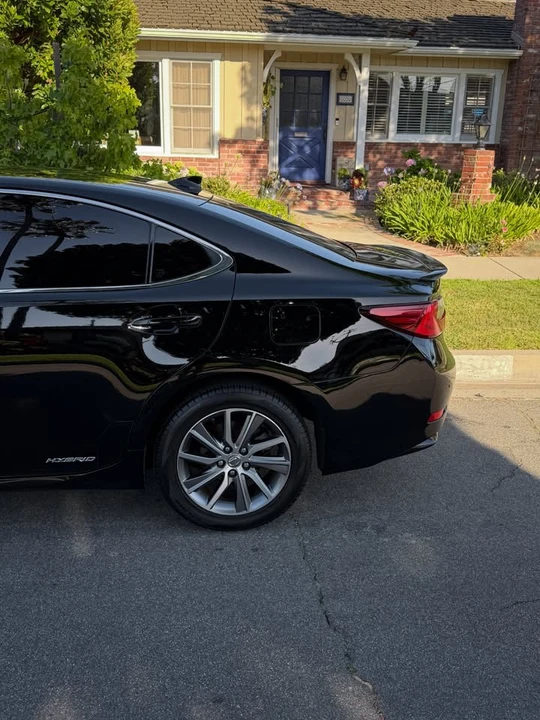 2016 Lexus ES 6th Gen - Image 6 of 19