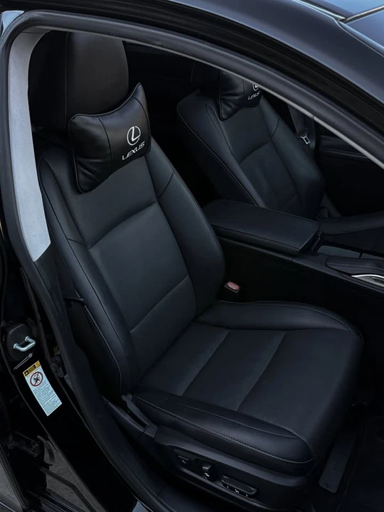 2016 Lexus ES 6th Gen - Image 17 of 19