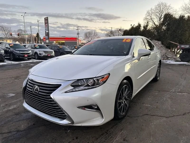 2016 Lexus ES 6th Gen - Image 3 of 20