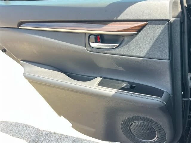 2016 Lexus ES 6th Gen - Image 16 of 18