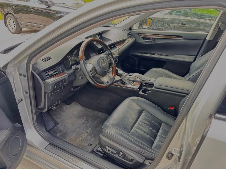 2016 Lexus ES 6th Gen - Image 6 of 14