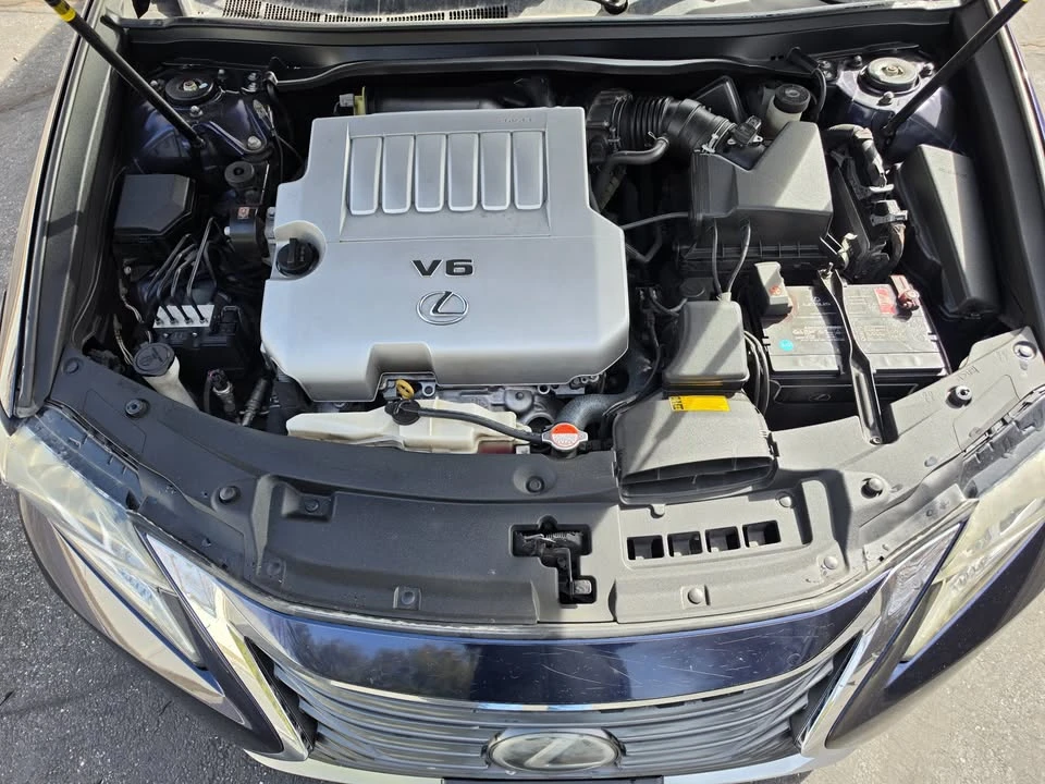 2016 Lexus ES 6th Gen - Image 14 of 17