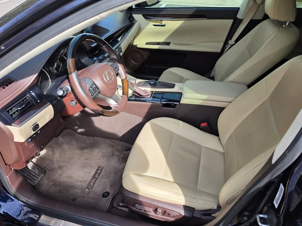 2016 Lexus ES 6th Gen - Image 7 of 17