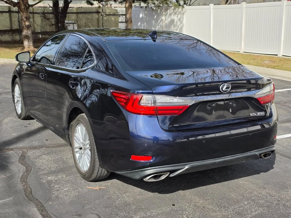2016 Lexus ES 6th Gen - Image 3 of 17