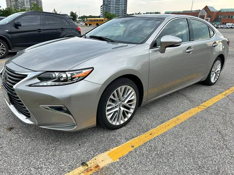 2016 Lexus ES350 Executive Package