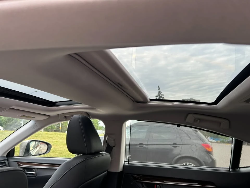 2016 Lexus ES 6th Gen - Image 6 of 10