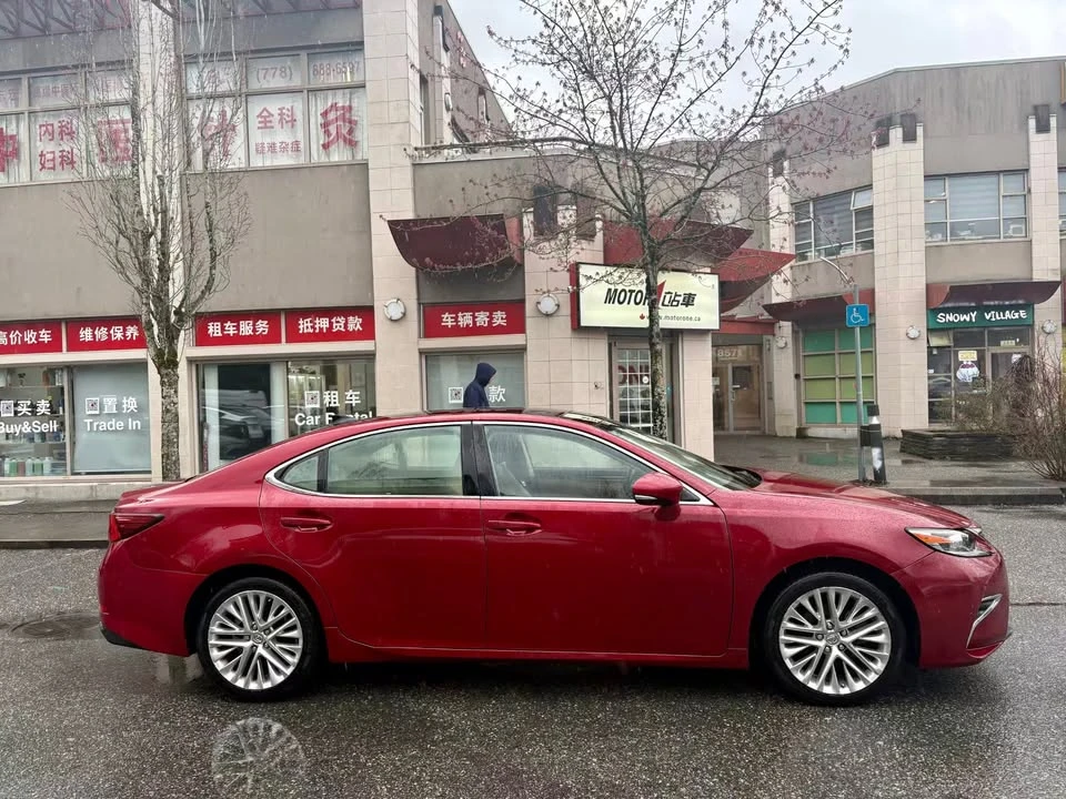 2016 Lexus ES 6th Gen - Image 7 of 19