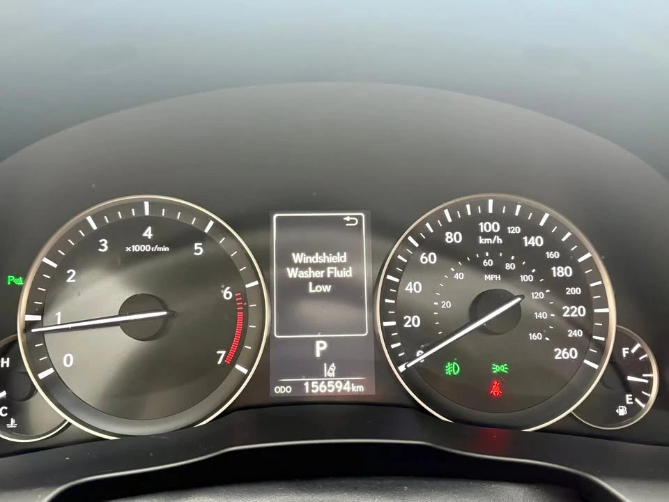 2016 Lexus ES 6th Gen - Image 13 of 19