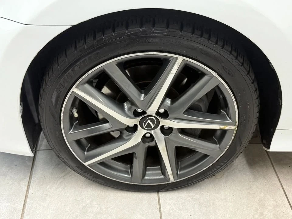 2016 Lexus GS 4th Gen - Image 18 of 20