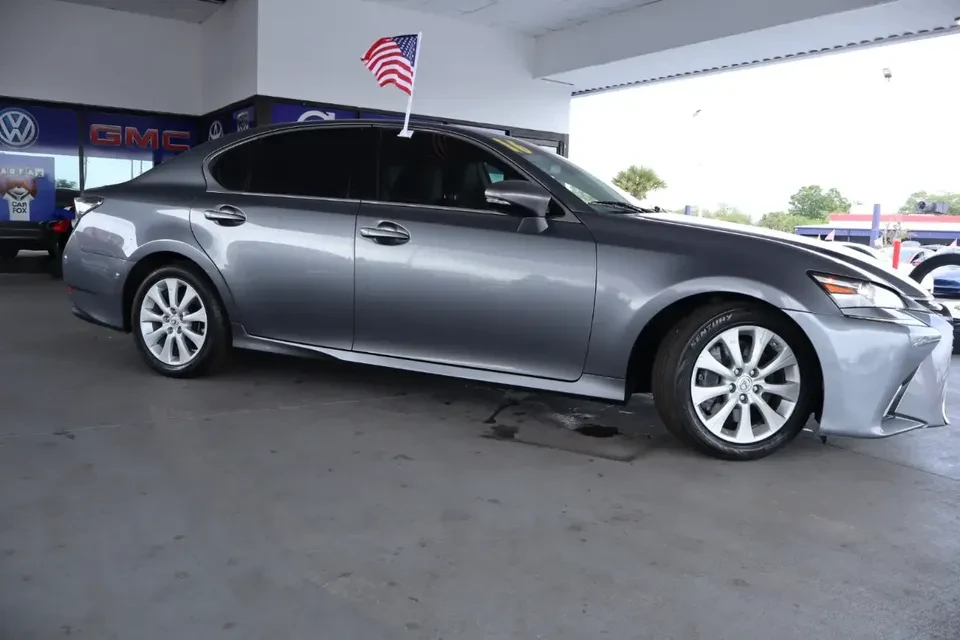 2016 Lexus GS 4th Gen - Image 3 of 7