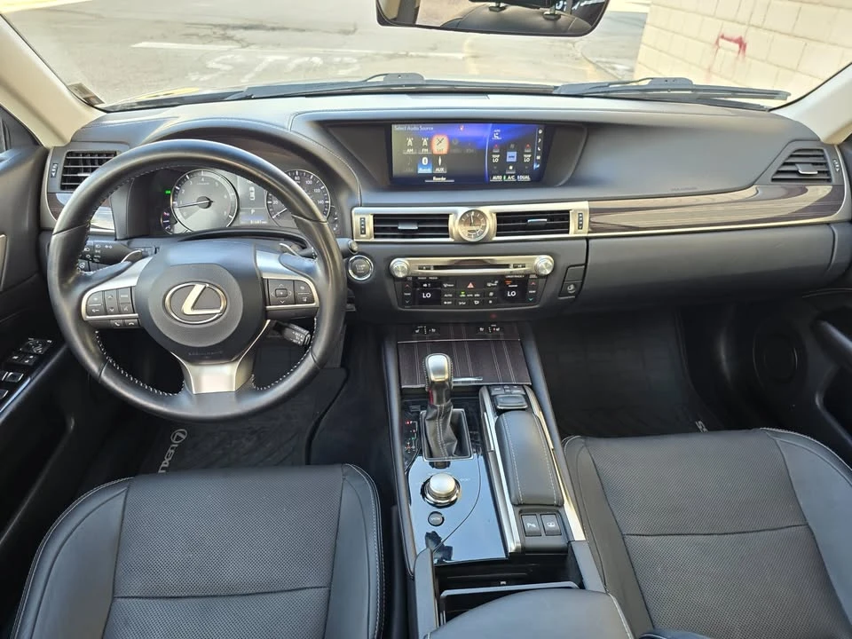2016 Lexus GS 4th Gen - Image 2 of 16
