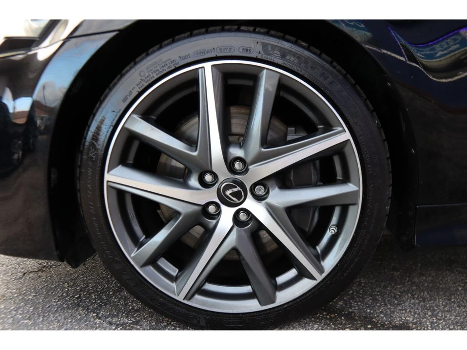 2016 Lexus GS 4th Gen - Image 12 of 19