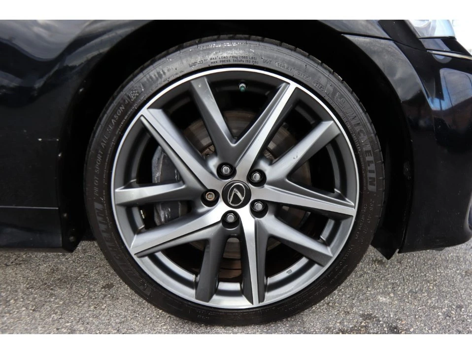 2016 Lexus GS 4th Gen - Image 15 of 19