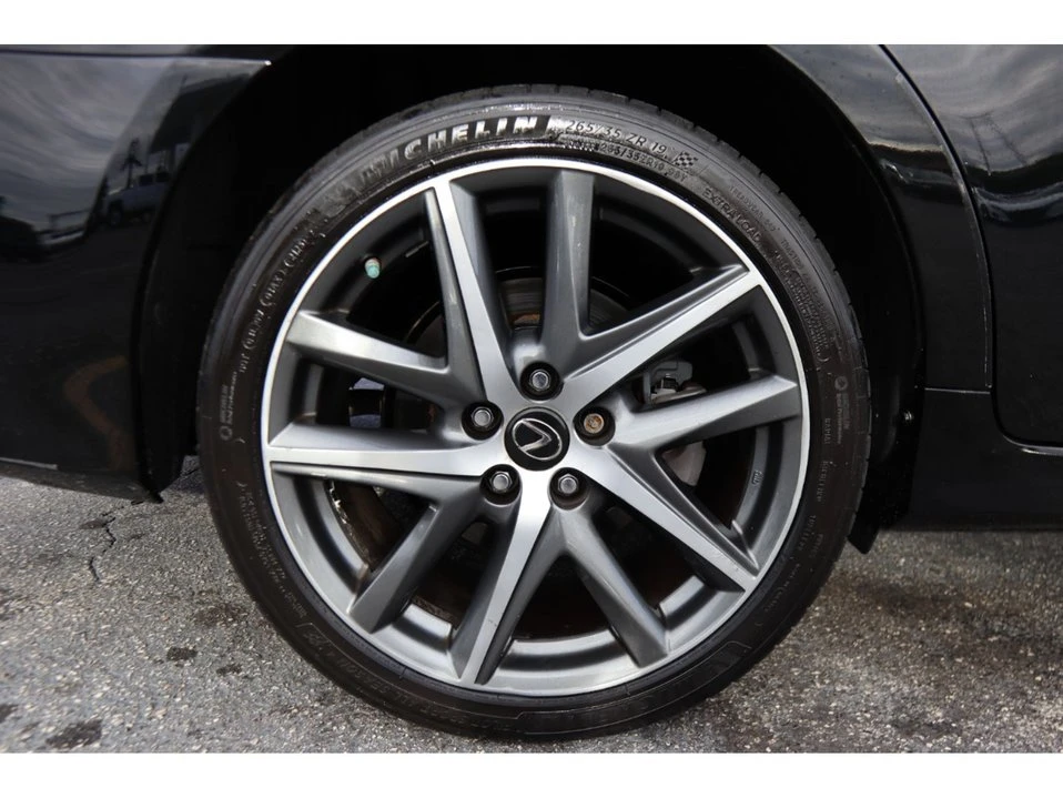 2016 Lexus GS 4th Gen - Image 14 of 19