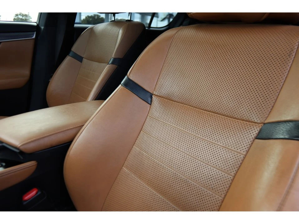 2016 Lexus GS 4th Gen - Image 18 of 19