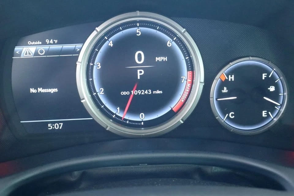 2016 Lexus GS 4th Gen - Image 19 of 20