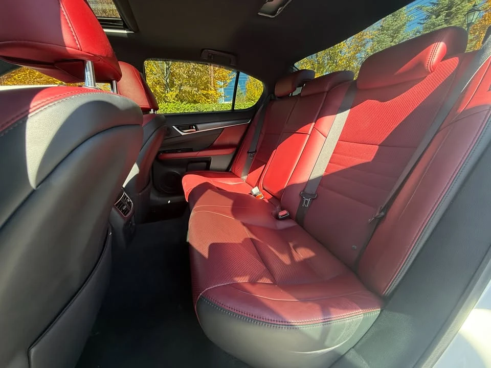 2016 Lexus GS 4th Gen - Image 15 of 18