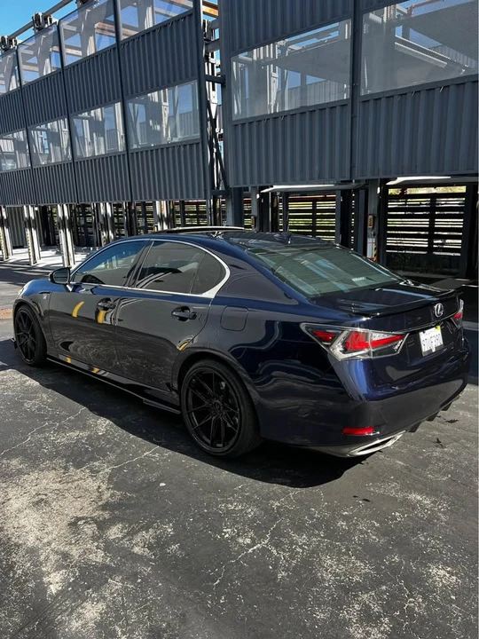 2016 Lexus GS 4th Gen - Image 17 of 19