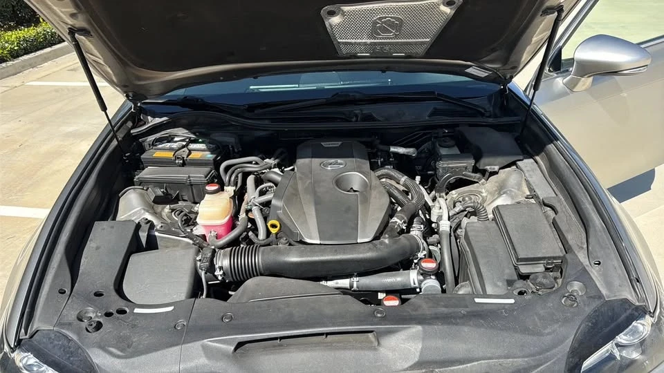 2016 Lexus GS 4th Gen - Image 16 of 16
