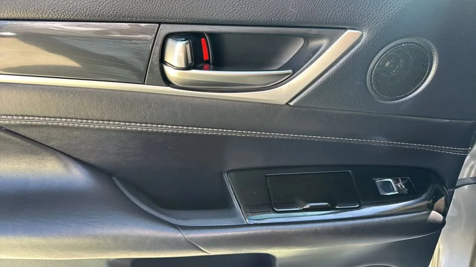 2016 Lexus GS 4th Gen - Image 14 of 16