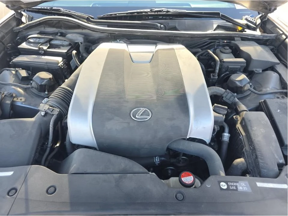 2016 Lexus GS F 4th Gen - Image 16 of 17