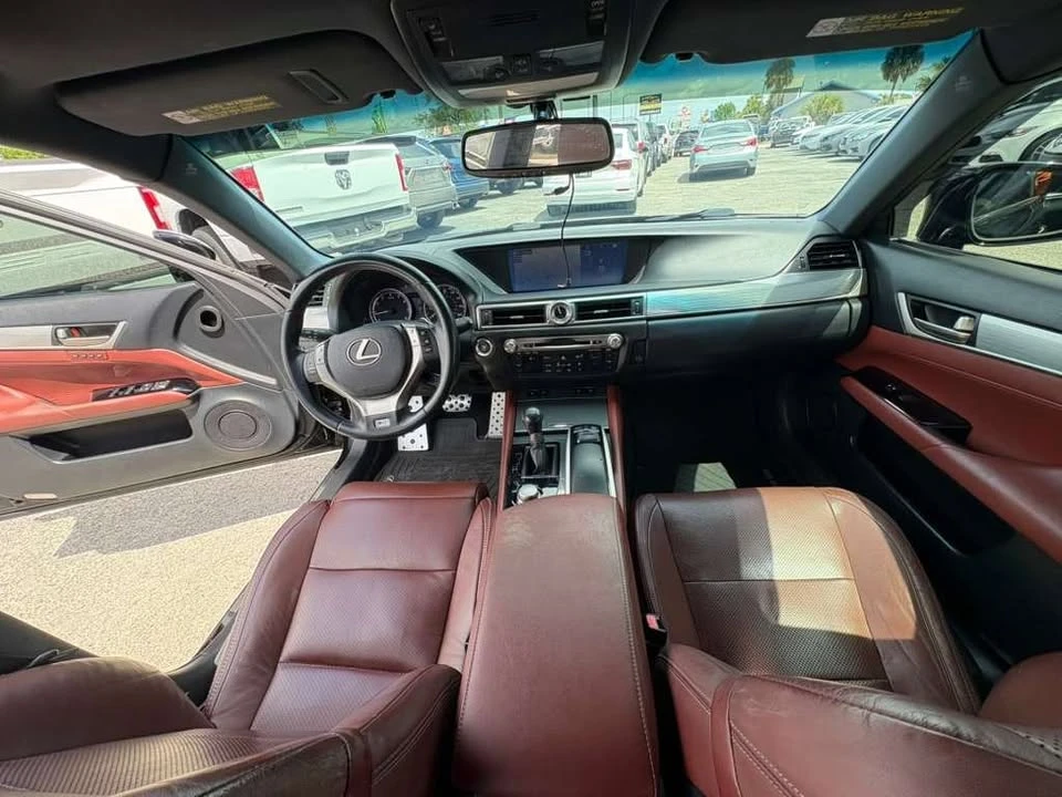 2016 Lexus GS 4th Gen - Image 11 of 19